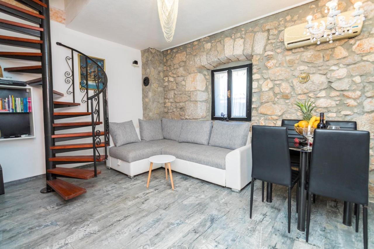 Holiday Home Casa Bianca Malinska Dış mekan fotoğraf
