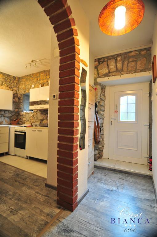 Holiday Home Casa Bianca Malinska Dış mekan fotoğraf
